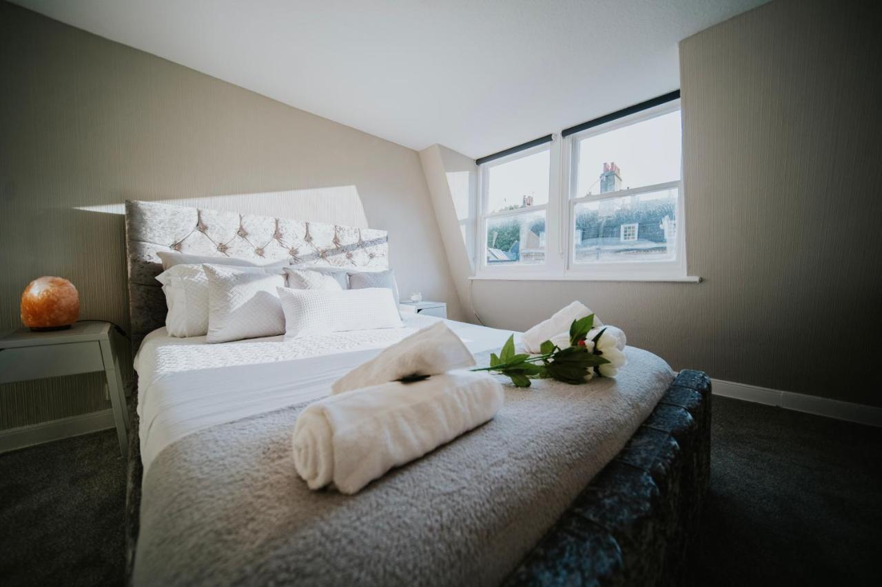 Apartament Roman Penthouse- City Skyline Views, 4K Tvs, 5G Wifi And More! Bath Zewnętrze zdjęcie
