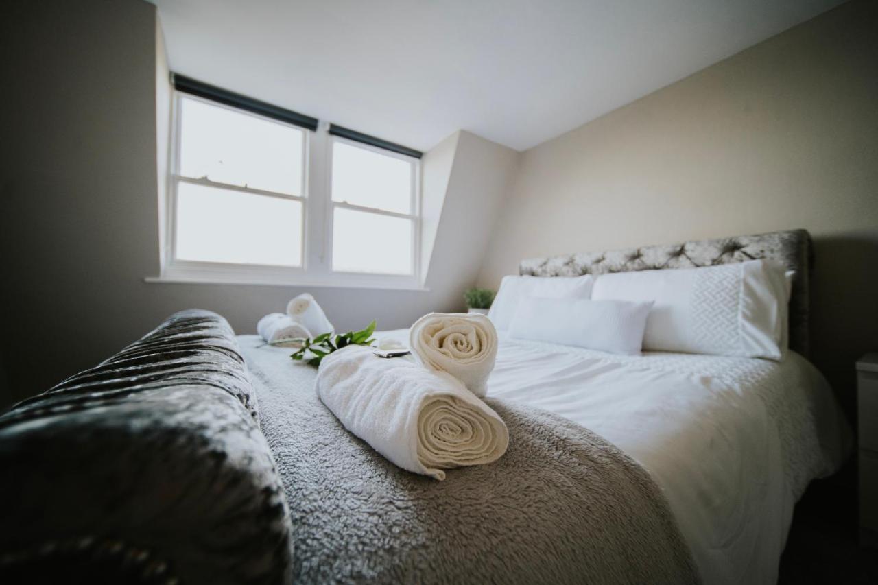 Apartament Roman Penthouse- City Skyline Views, 4K Tvs, 5G Wifi And More! Bath Zewnętrze zdjęcie